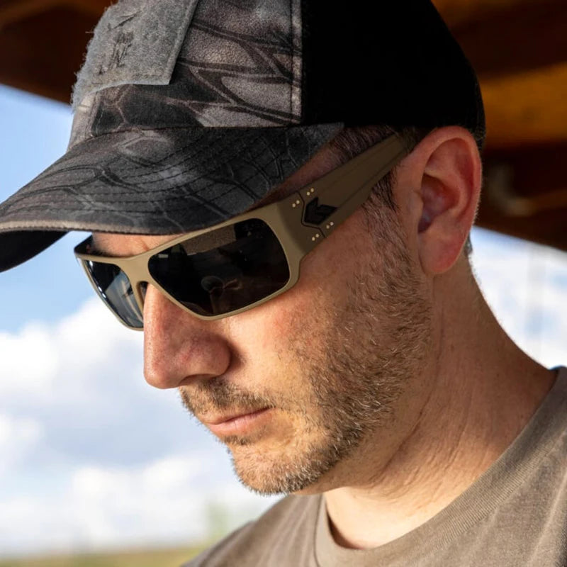 MAGNUM Polarized Square Sunglasses