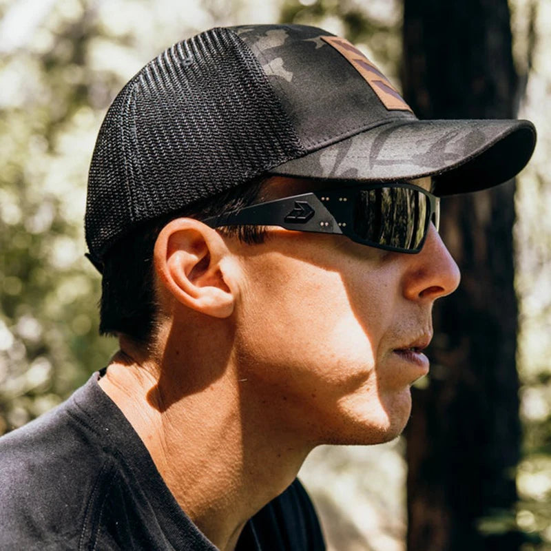 MAGNUM Polarized Square Sunglasses